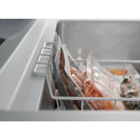 Морозильный ларь Whirlpool (WHM39111)