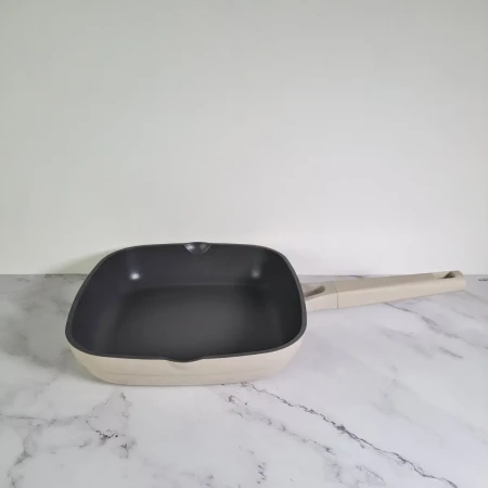 Пательня Pepper (PR-2317-24)