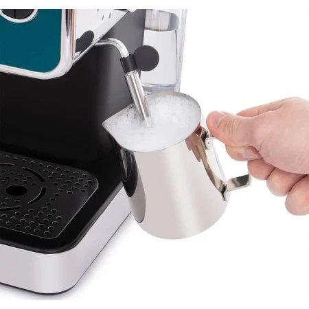 Кофеварка Russell Hobbs (26451-56)
