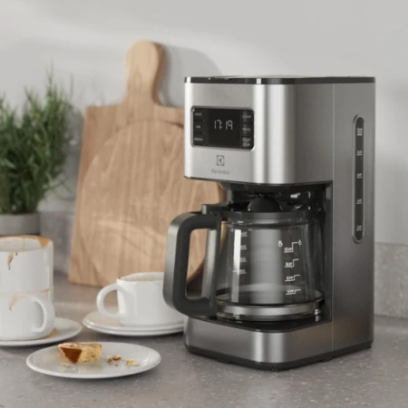 Кофеварка Electrolux (E5CM1-6ST)