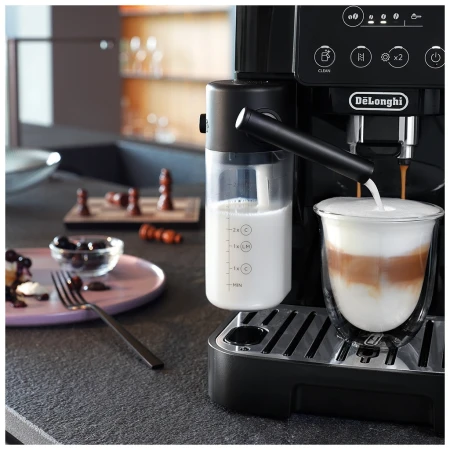 Кофеварка Delonghi (ECAM 220.60.B)