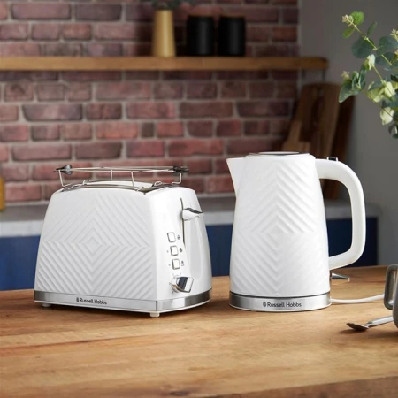 Электрочайник Russell Hobbs (26381-70)