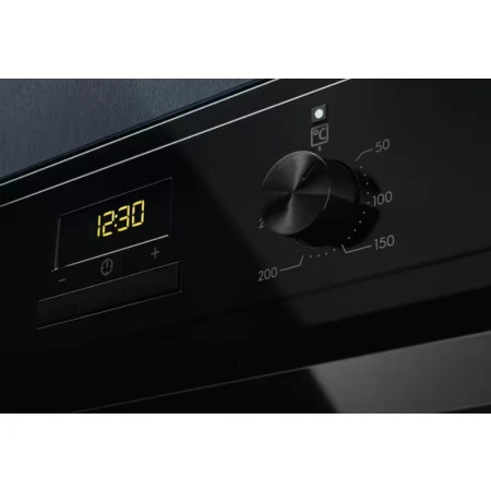 Духовка Electrolux (EOF3H50BK)