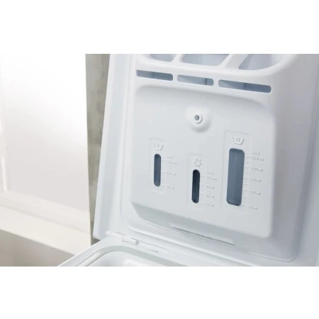 Стиральная машина Indesit (BTW D61053 (EU))