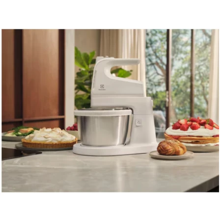 Миксер Electrolux (ESM4W)