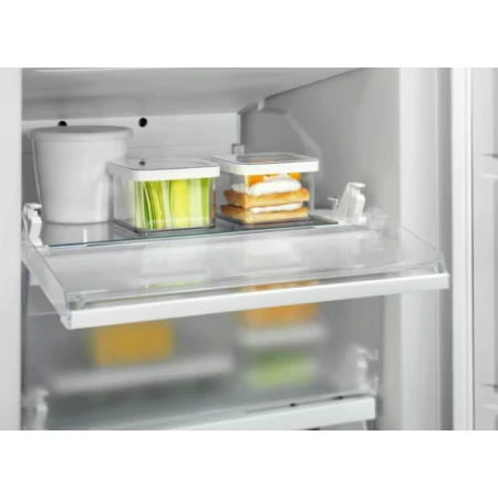 Морозильна камера Electrolux (EUN7NE18S)