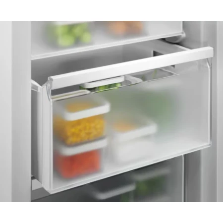 Морозильна камера Electrolux (EUN7NE18S)