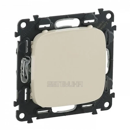 Заглушка Legrand (755186)