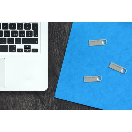 Флеш память USB GOODRAM (UNO3-0160S0R11)